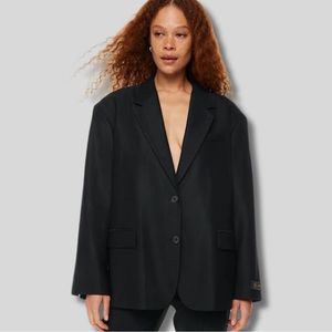 Aritzia Babaton Oversized Vogue Wool Blazer Sz. Large *LIMITED EDITION*